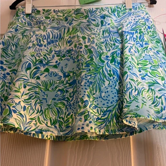 Lilly Pulitzer Luxletic Blue and Green Patterned Apparel - Picture 3 of 7